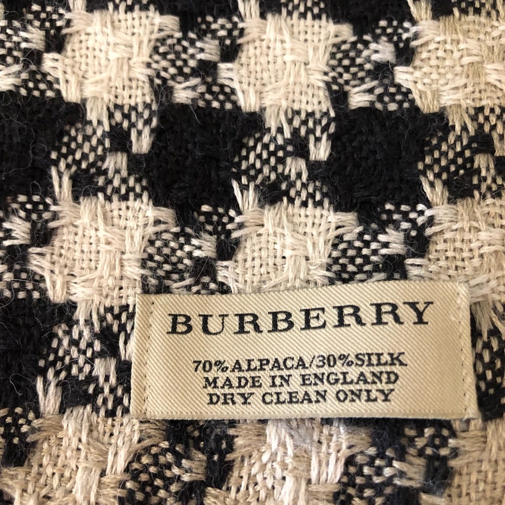 Burberry scarf